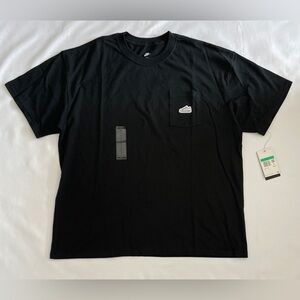 Nike Men's Sportswear Sneaker Patch Graphic T-Shirt Size XL Cotton Relaxed Fit